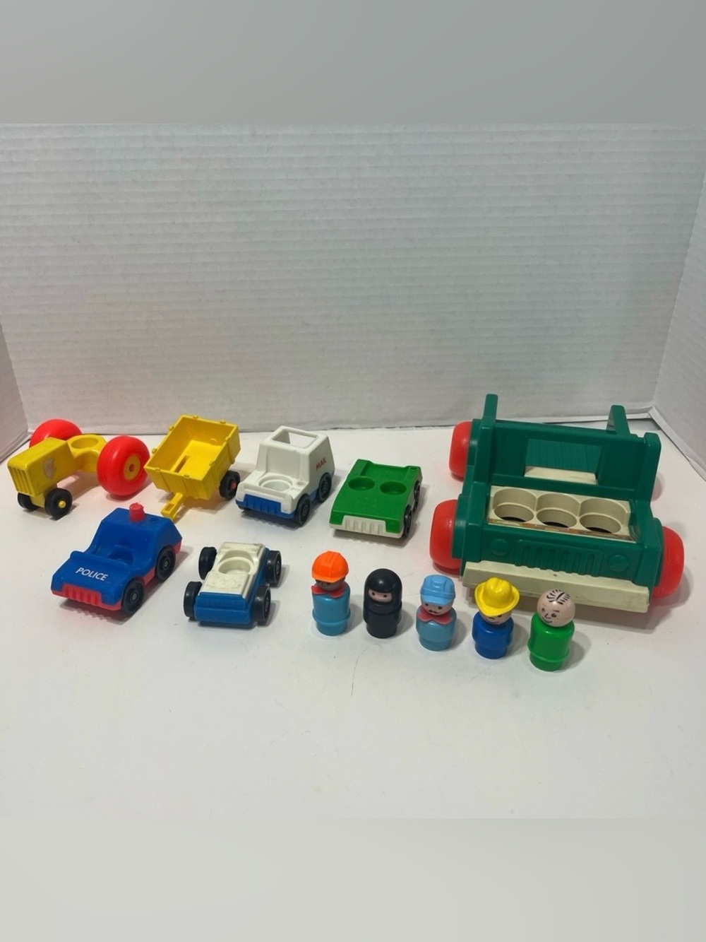VINTAGE fisher price little people lot of vehicles figures toys race car driver